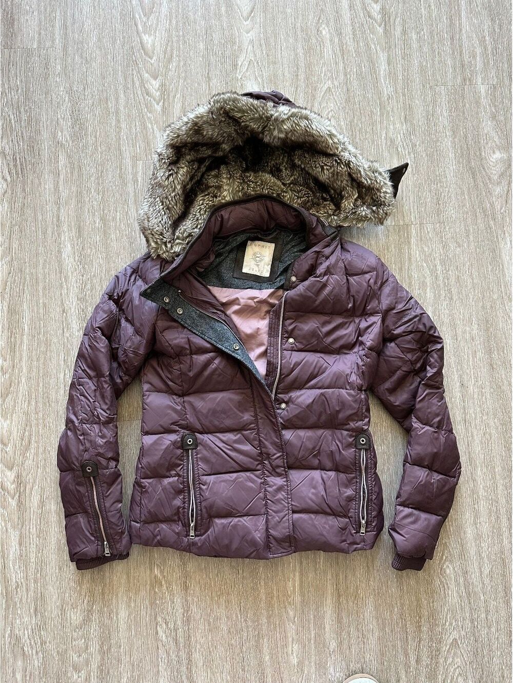 Esprit Women's plum puffer jacket with faux fur hood